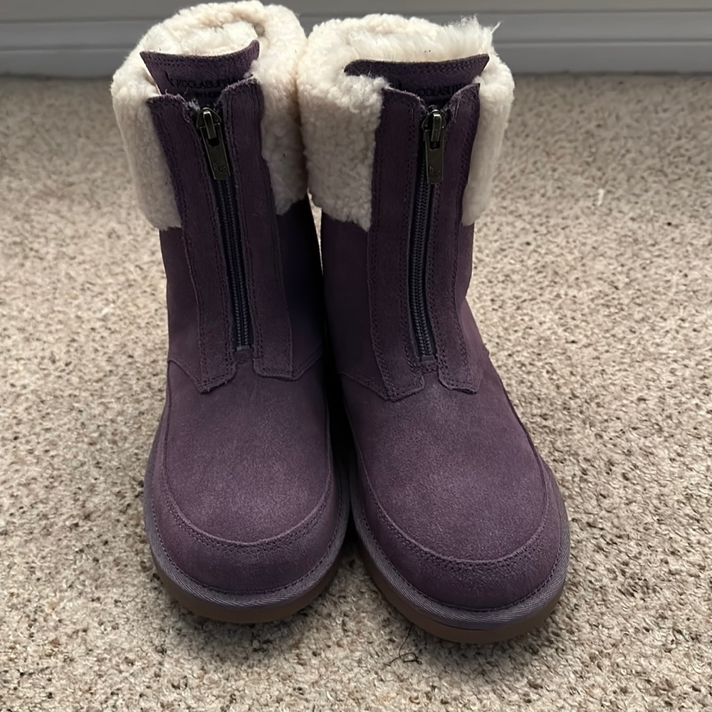 Kookaburra by UGG Size 5 color purple